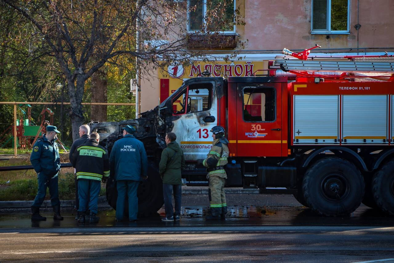 Пожарный автомобиль сгорел на Дземгах (ФОТО) — Новости Хабаровска