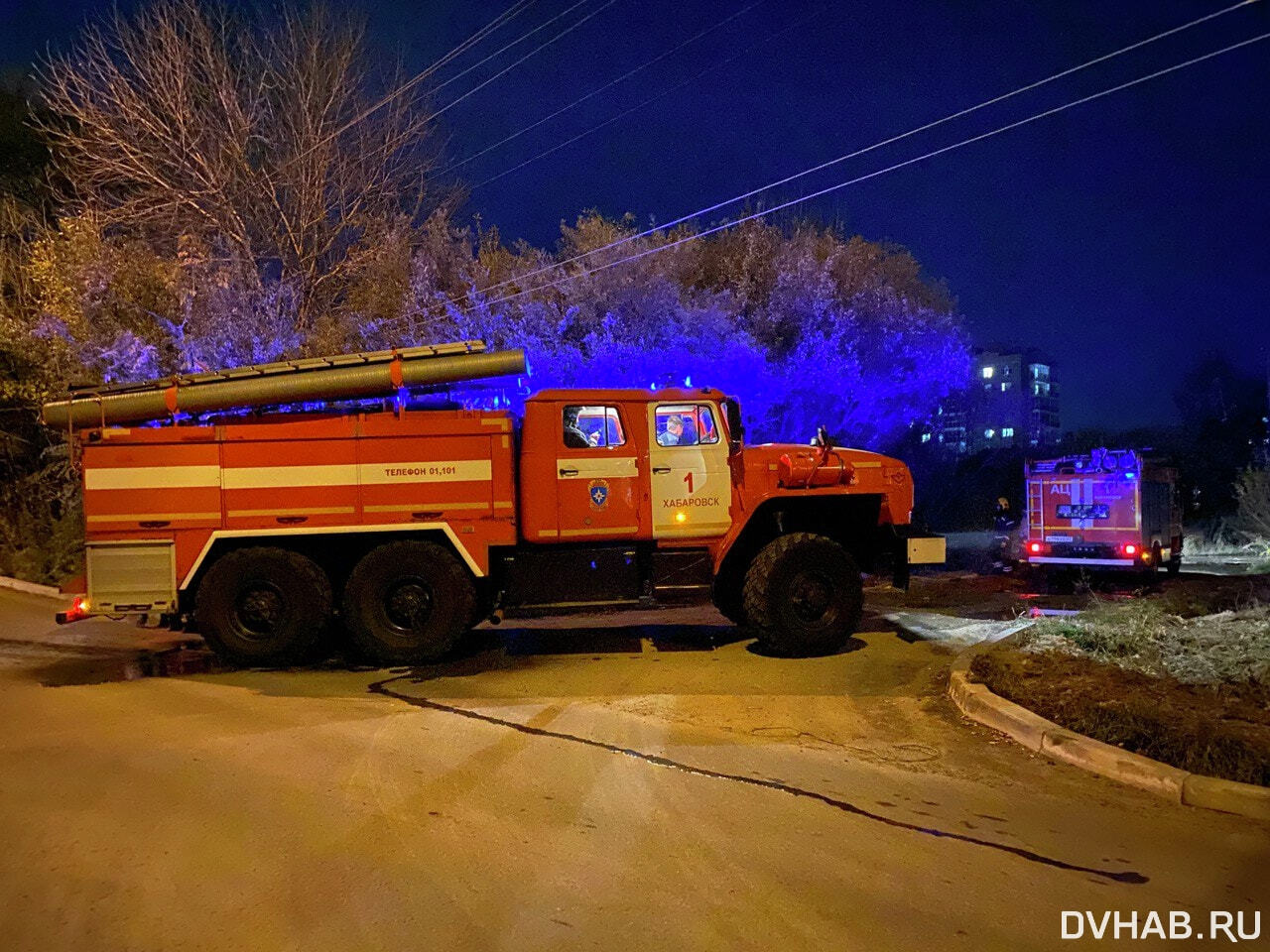 Пожар едва не спалил частный сектор в Железнодорожном районе (ФОТО; ВИДЕО)  — Новости Хабаровска