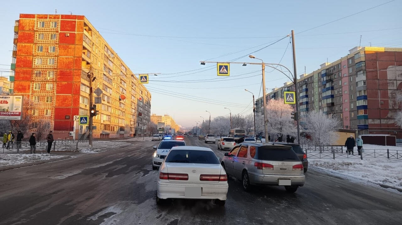 Два водителя не поделили дорогу в Комсомольске — Новости Хабаровска