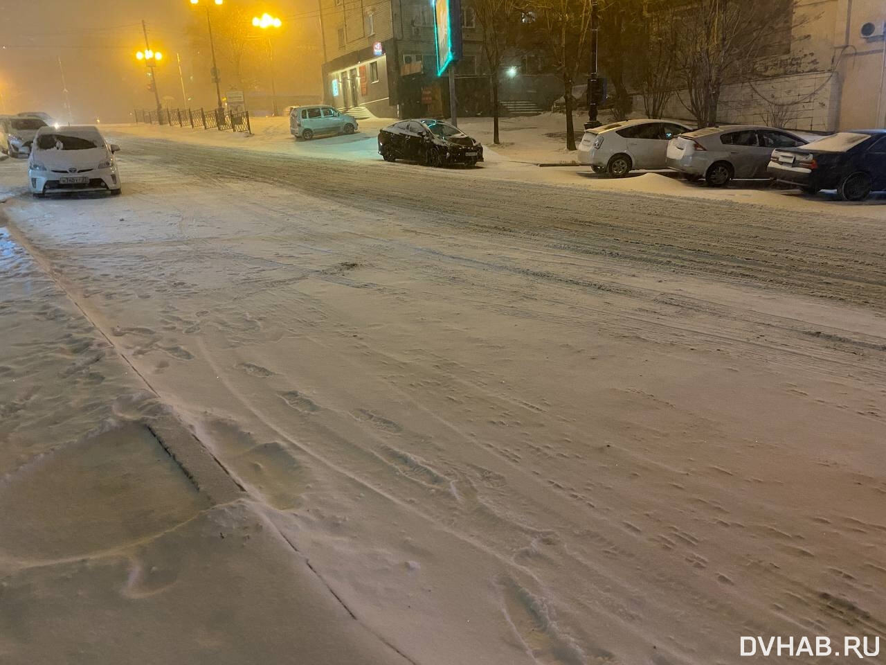 Снежная дорога в городе