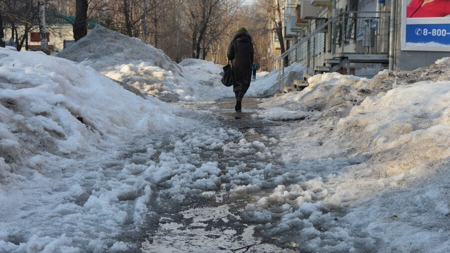 Погода на апрель в комсомольске на амуре. Комсомольск на Амуре снег. Снег в Комсомольске. Комсомольск на Амуре климат.