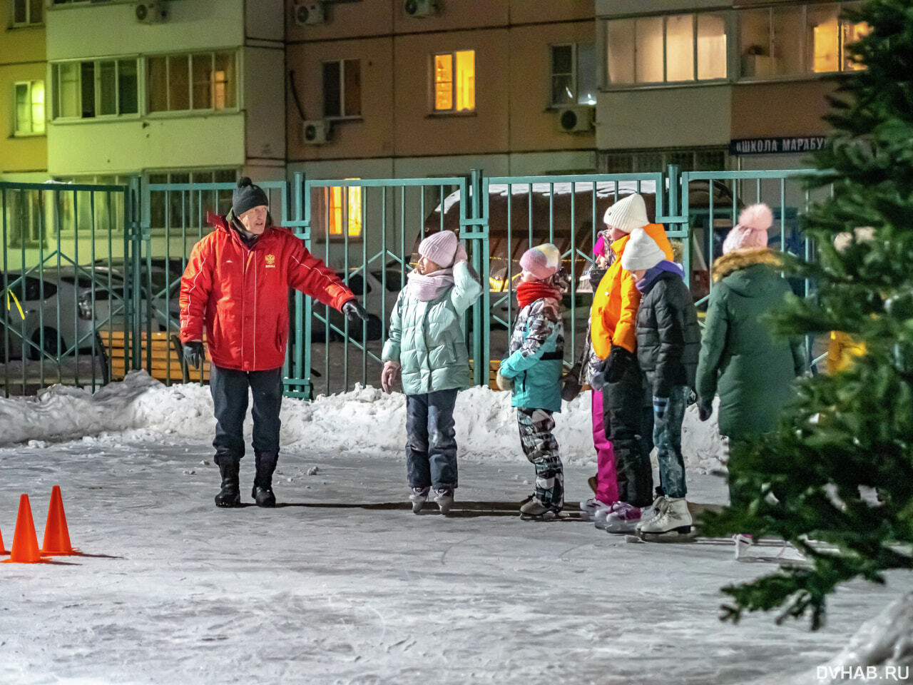 Твори добро, Бро: дядя Жора воспитывает хоккейную команду (СПЕЦПРОЕКТ) —  Новости Хабаровска