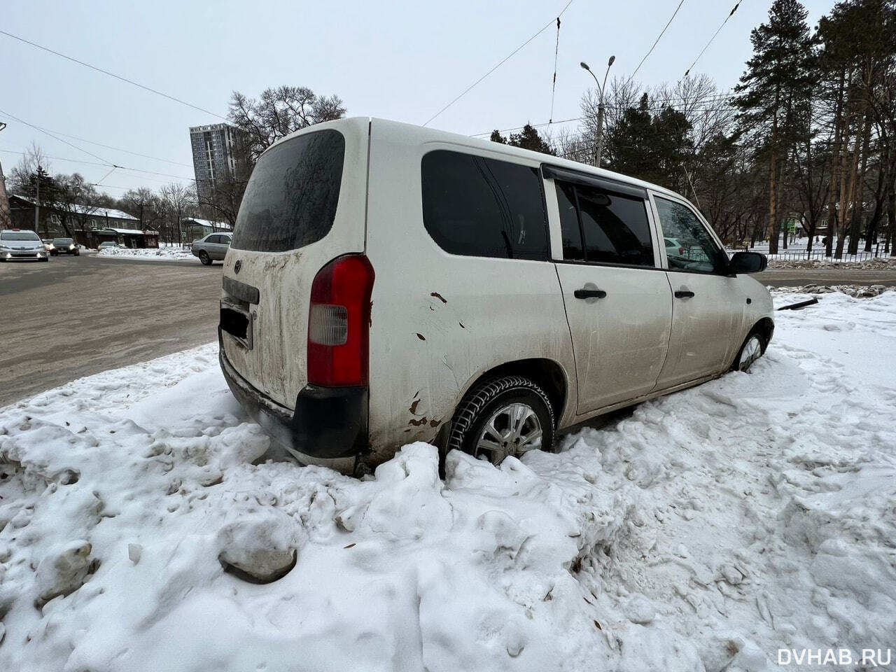 Женщина без прав устроила аварию на Амурском бульваре (ФОТО) — Новости  Хабаровска