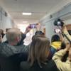 Журналисты с нетерпением ждут появления Олега Гуменюка — newsvl.ru