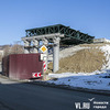 Строители временного моста на повороте к АртёмГРЭС рассчитывают запустить движение по нему в мае (ФОТО)
