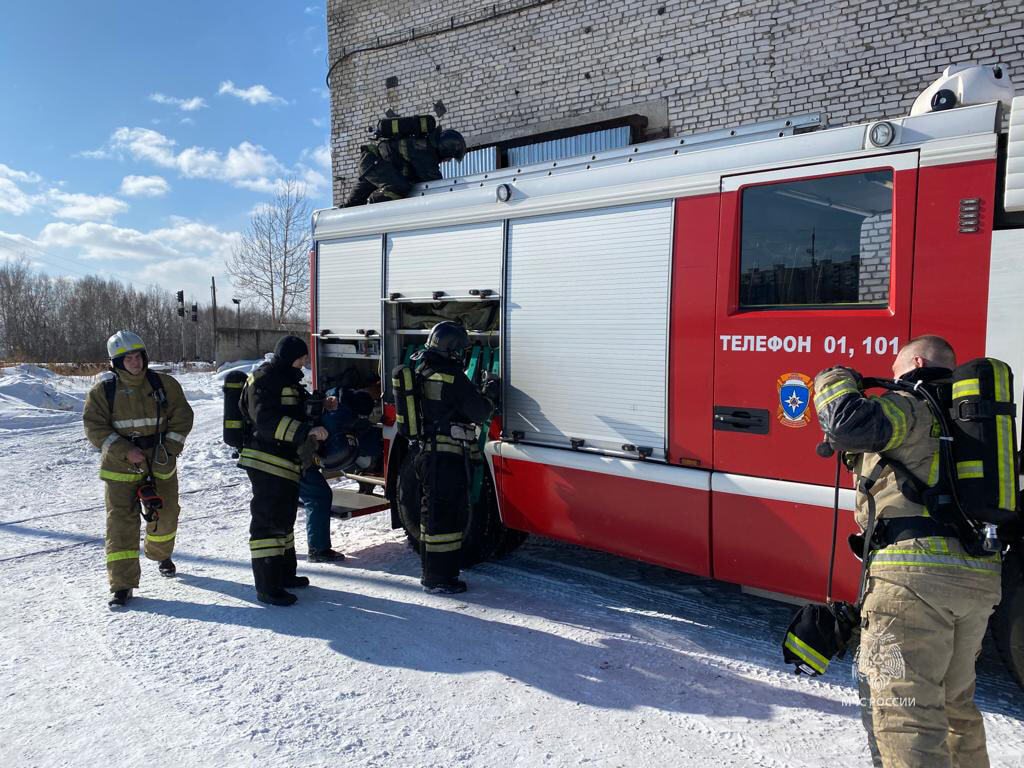 Локомотивное депо потушили комсомольские спасатели в рамках учений (ФОТО) —  Новости Хабаровска