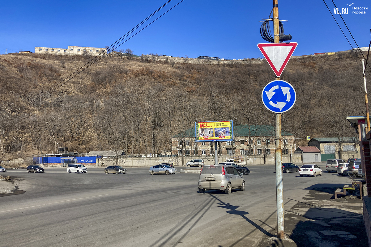 Новые правила проезда круговых перекрёстков не изменили схемы движения во  Владивостоке – Новости Владивостока на VL.ru