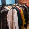 Цены на куртки начинаются от 1000 рублей — newsvl.ru