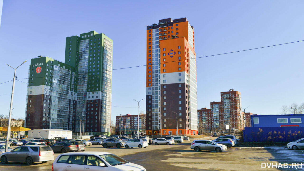 В складировании мусора во дворе ЖК обвинили застройщика хабаровчане (ФОТО)  — Новости Хабаровска