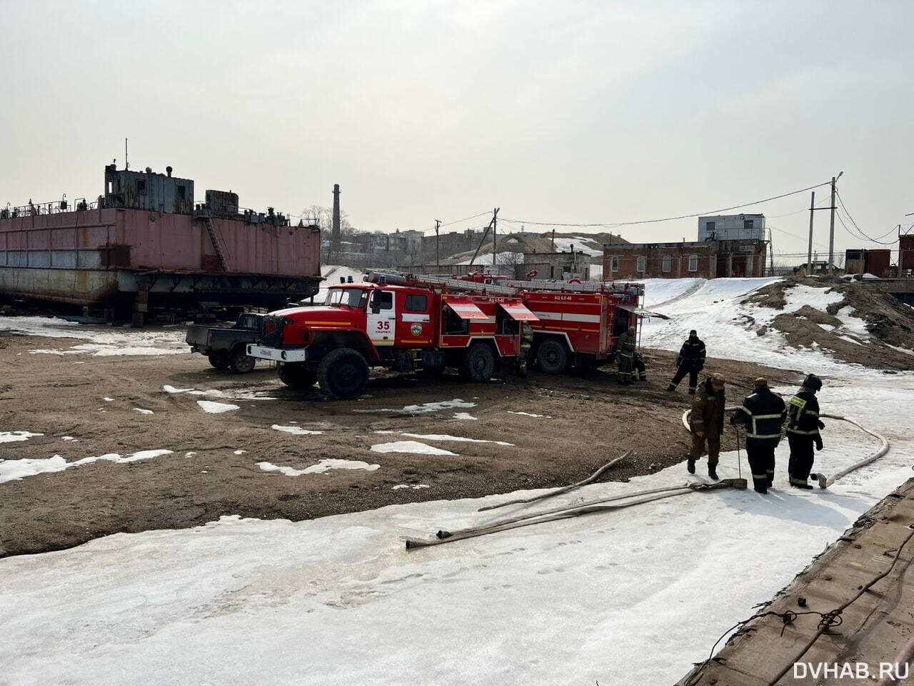 В Хабаровске загорелся сухогруз «Благовещенск» (ФОТО) — Новости Хабаровска