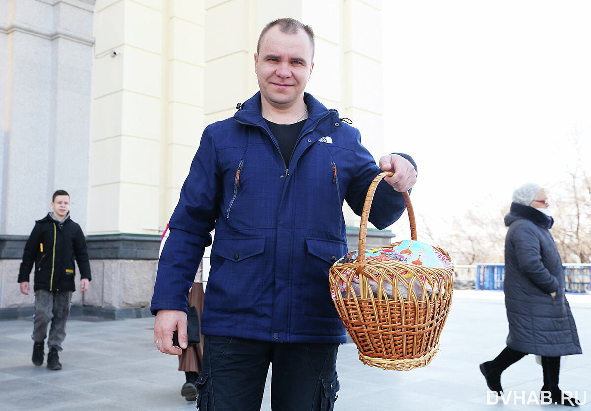 Хабаровчане массово освящают куличи и яйца (ФОТО; ВИДЕО) — Новости  Хабаровска