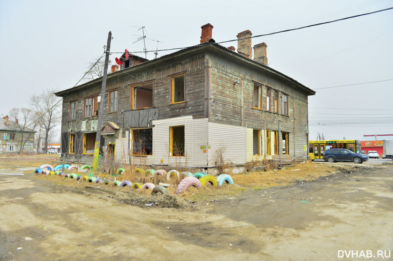 деревянные бараки всеволожск. сибирь бараки 1960. золотые бараки. золотые бараки. здание новой газеты.