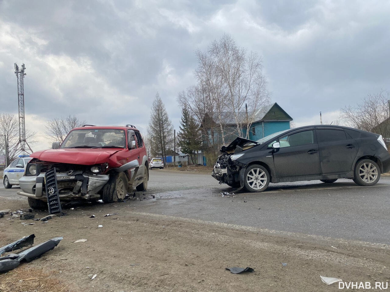 Четыре человека пострадали при столкновении Prado и Prius (ФОТО) — Новости  Хабаровска