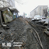 Тротуар на улице Западной превратился в траншею из-за аварийных работ по замене электрического кабеля