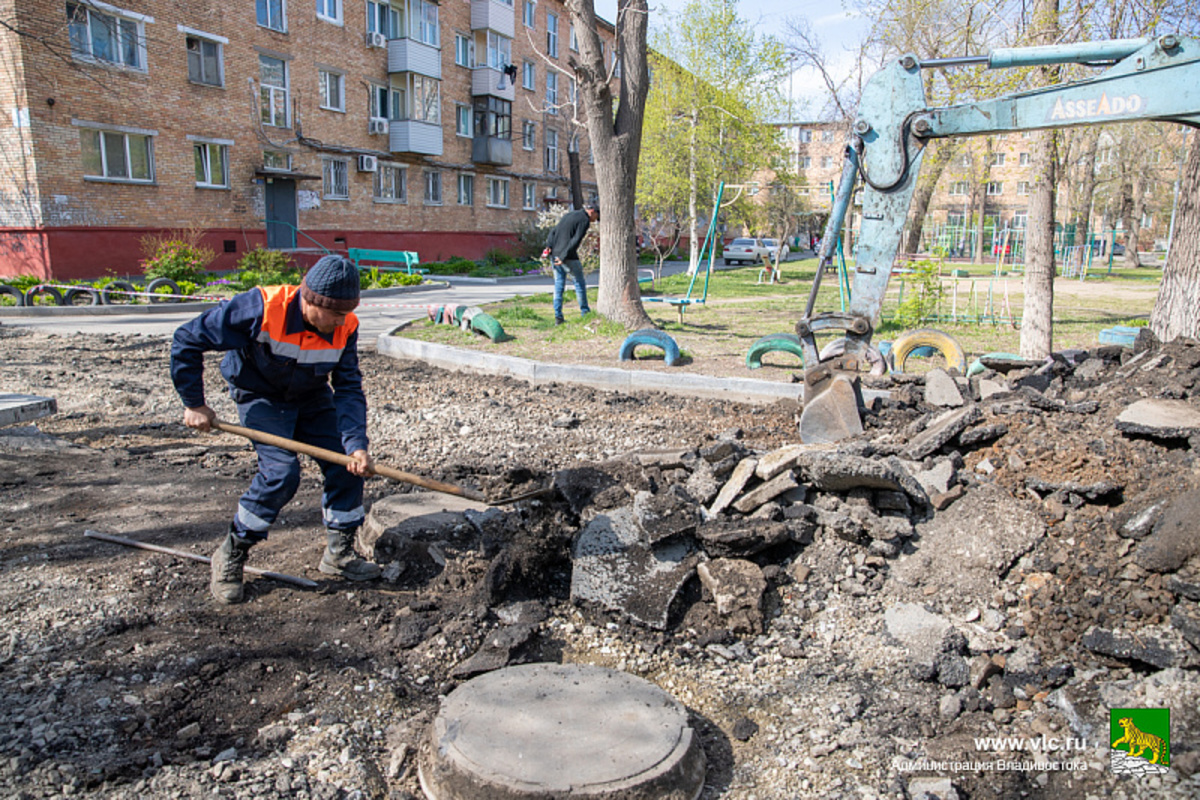 Ливневую канализацию проложат во дворах на Фадеева, которые топит во время  дождей – Новости Владивостока на VL.ru