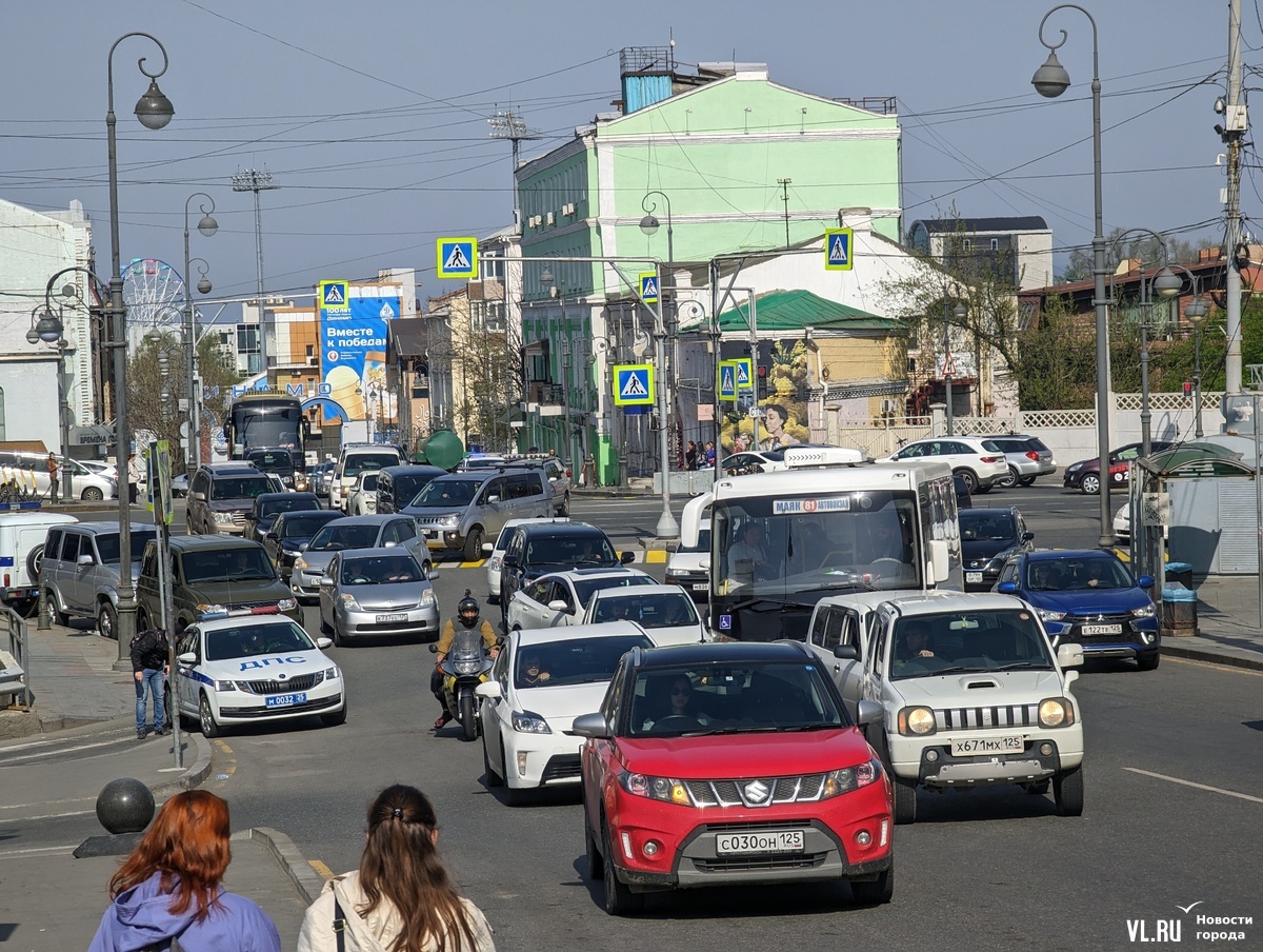 Дороги в центре Владивостока перекрыли для генеральной репетиции парада  Победы – Новости Владивостока на VL.ru