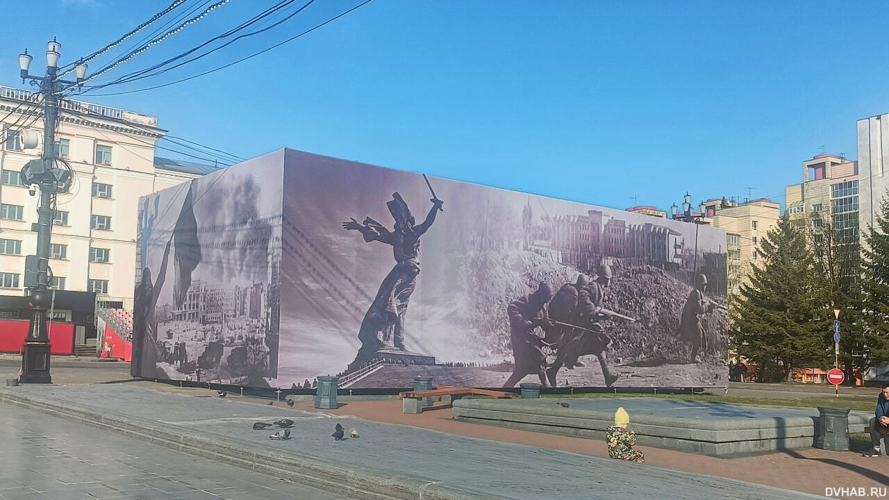 Власти спрятали на праздник огромные «сараи» на площади Ленина (ФОТО;  ВИДЕО) — Новости Хабаровска