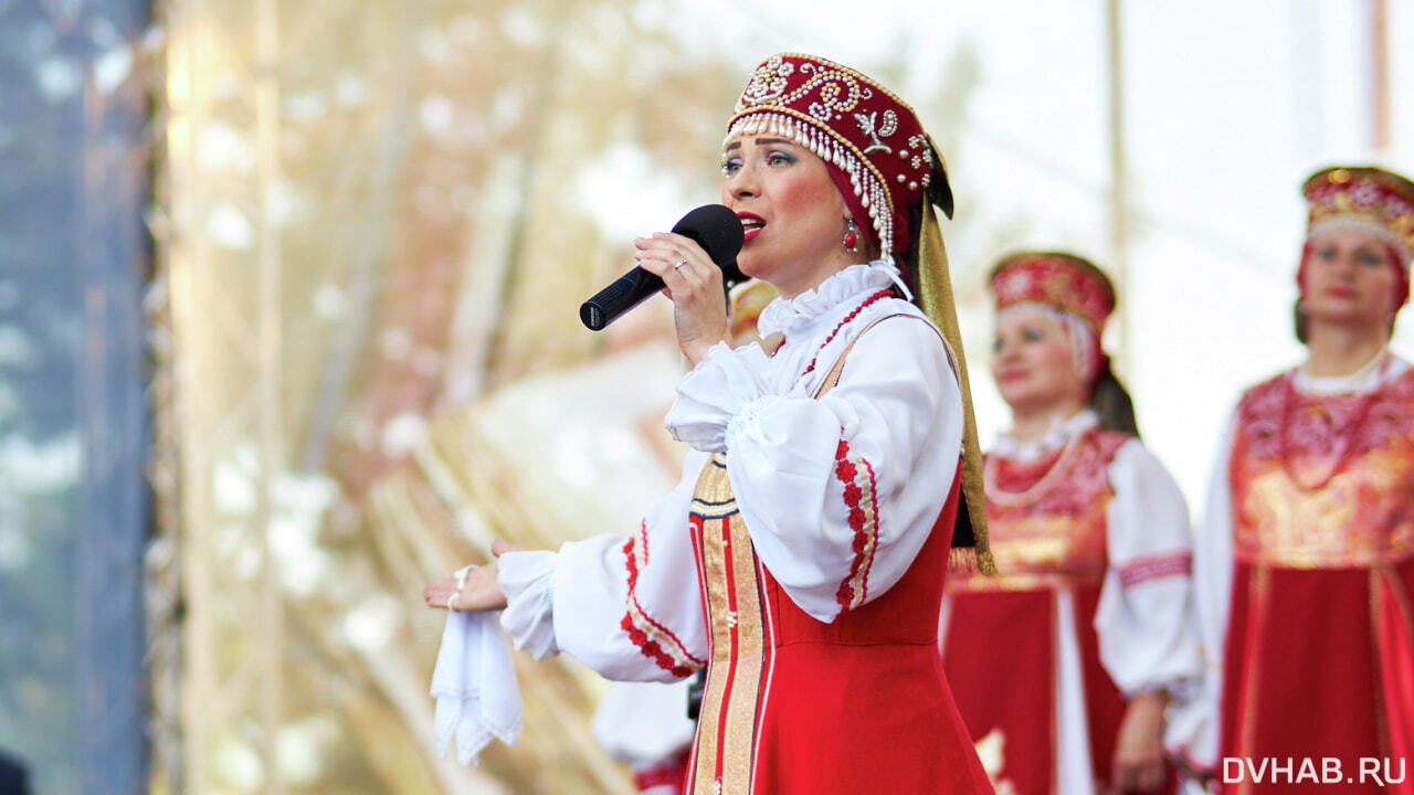 Акция «Поющая площадь» прошла на набережной в Хабаровске (ФОТО; ВИДЕО) —  Новости Хабаровска