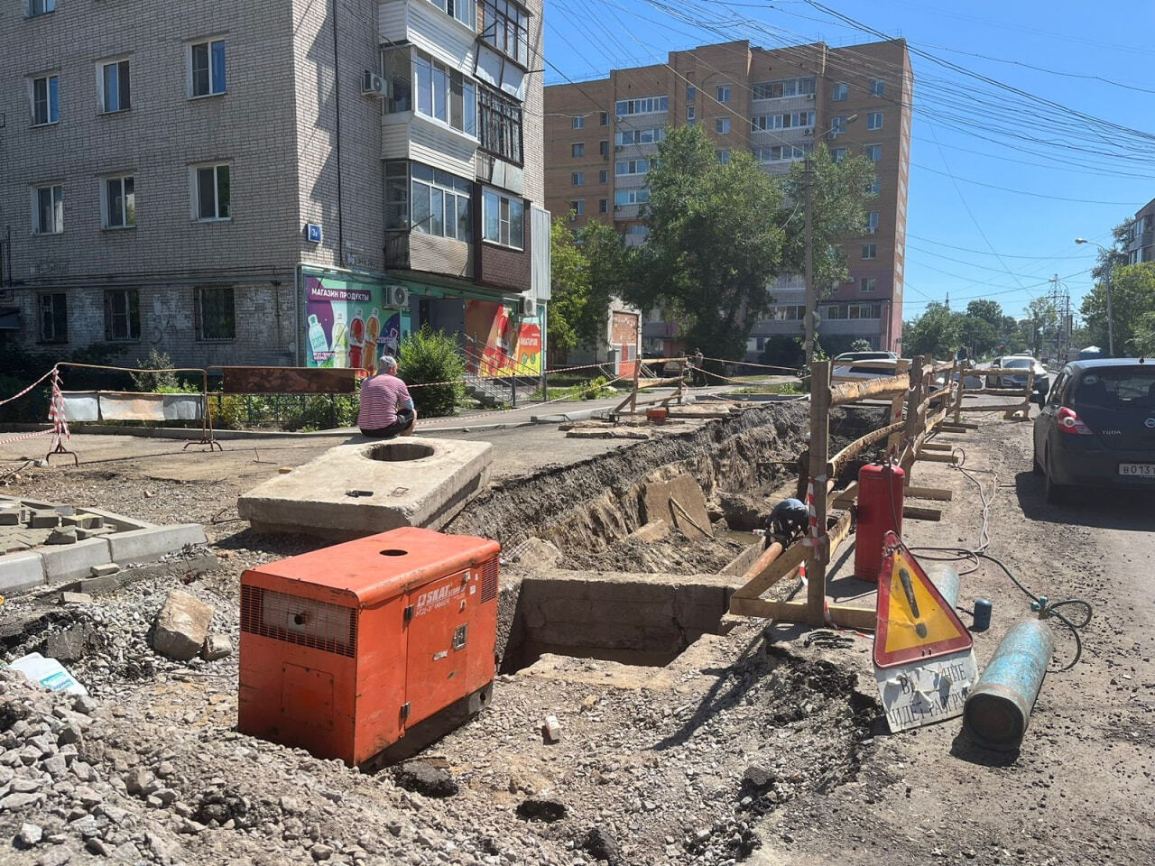 Скоро месяц: без горячей воды остались жители Индустриальной из-за порыва  (ФОТО) — Новости Хабаровска