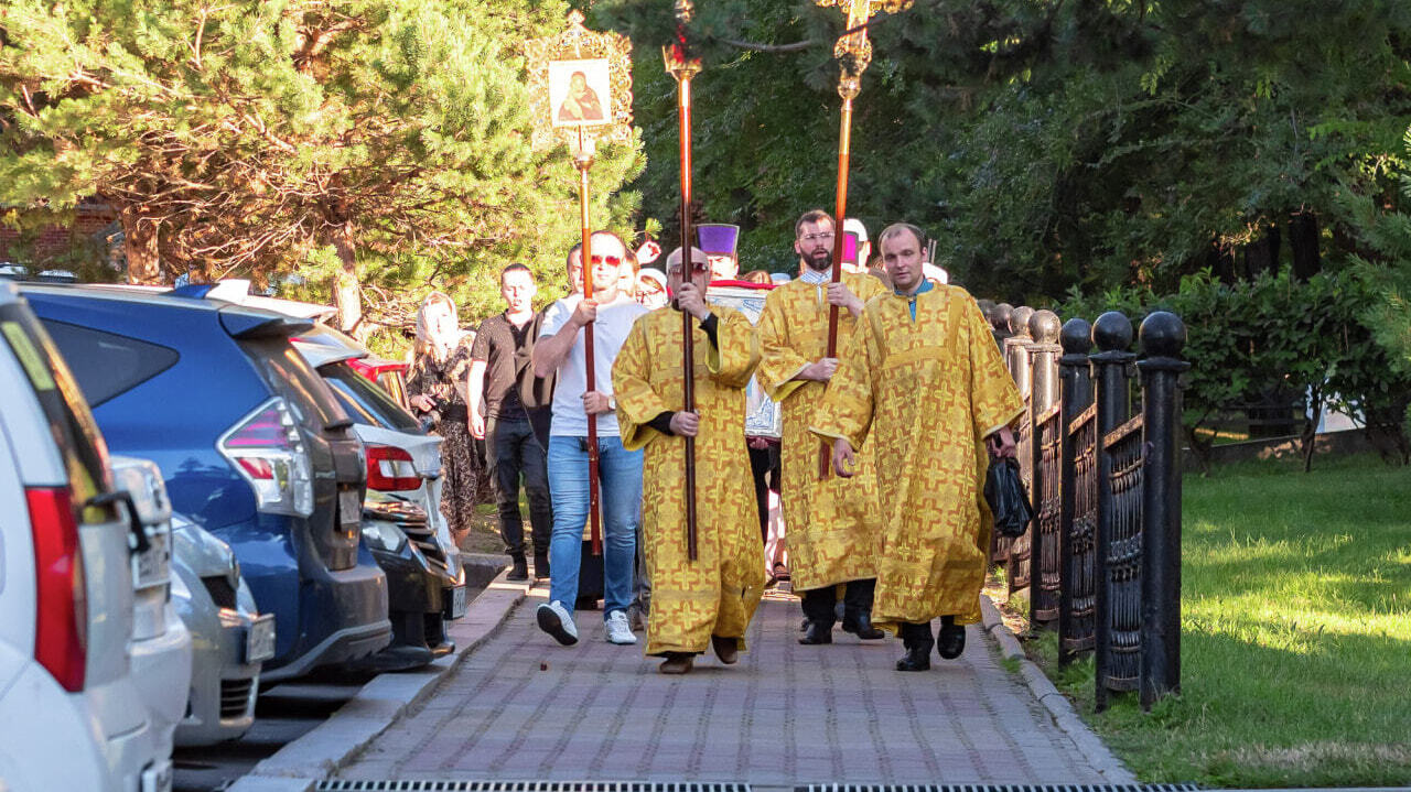 Автомобильный крестный ход проедет от Хабаровска до Советской Гавани —  Новости Хабаровска