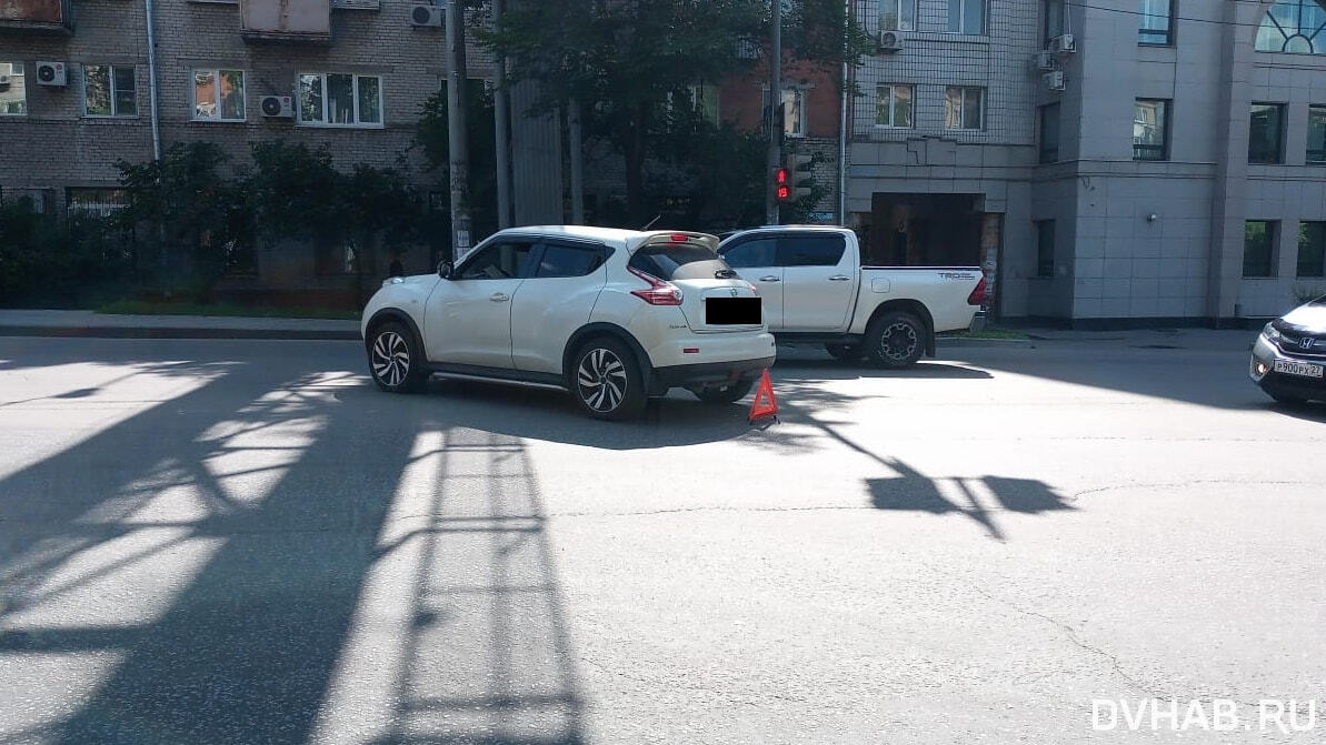 Пешехода на Ленинградской сбила женщина на Nissan Juke (ФОТО) — Новости  Хабаровска