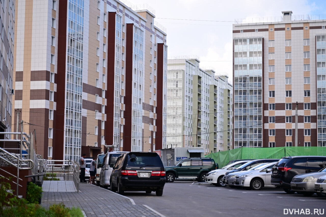 В закрытые двери нового пункта полиции стучатся жители ЖК «Берёзки» (ФОТО)  — Новости Хабаровска