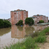 капитальные кирпичные гаражи вообще едва видны в воде — newsvl.ru