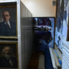 Портреты видных революционеров соседствуют с портретом Арсеньева — newsvl.ru