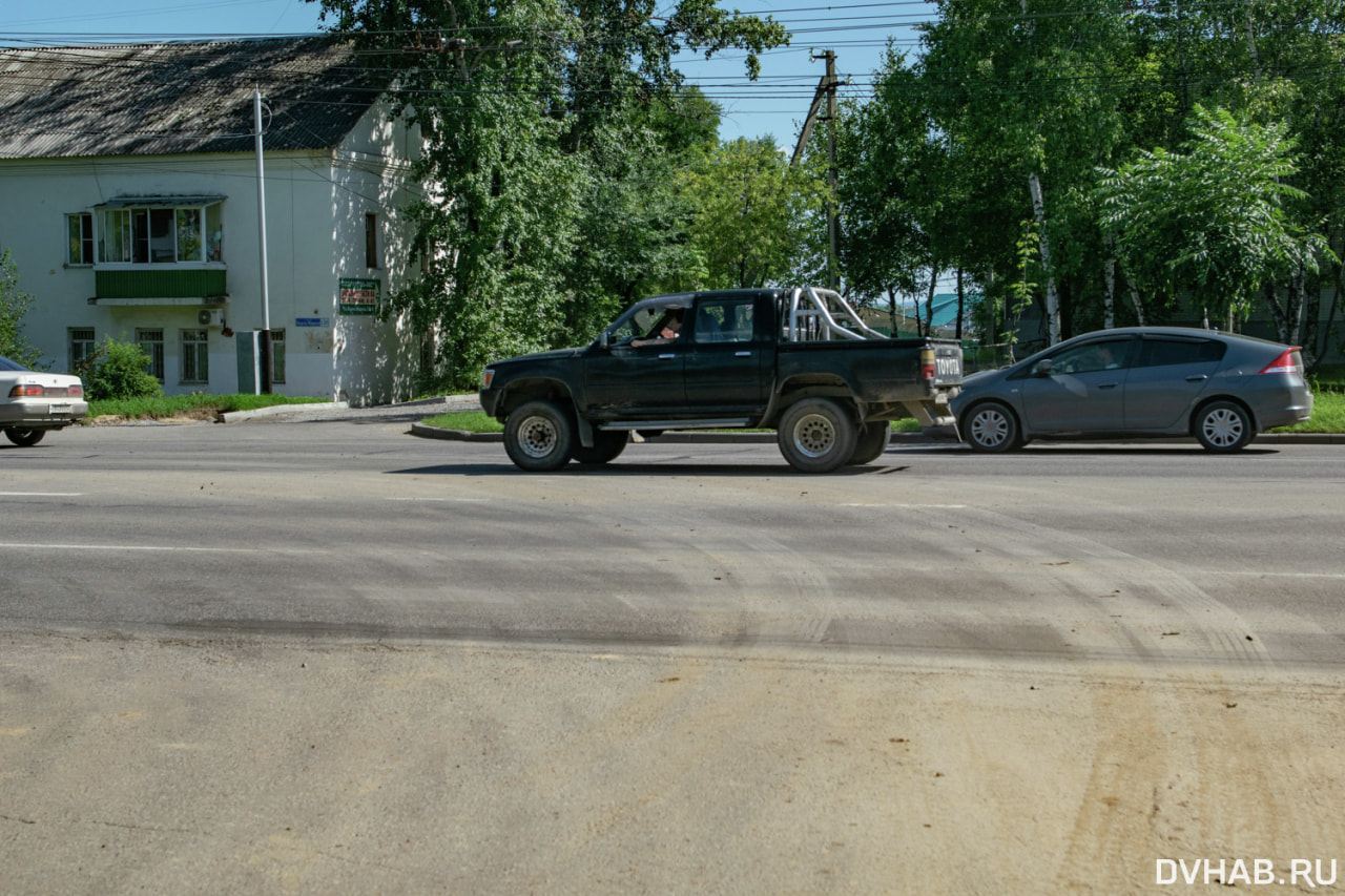 Самосвалы развозят грязь со стройки по Карла Маркса (ФОТО) — Новости  Хабаровска