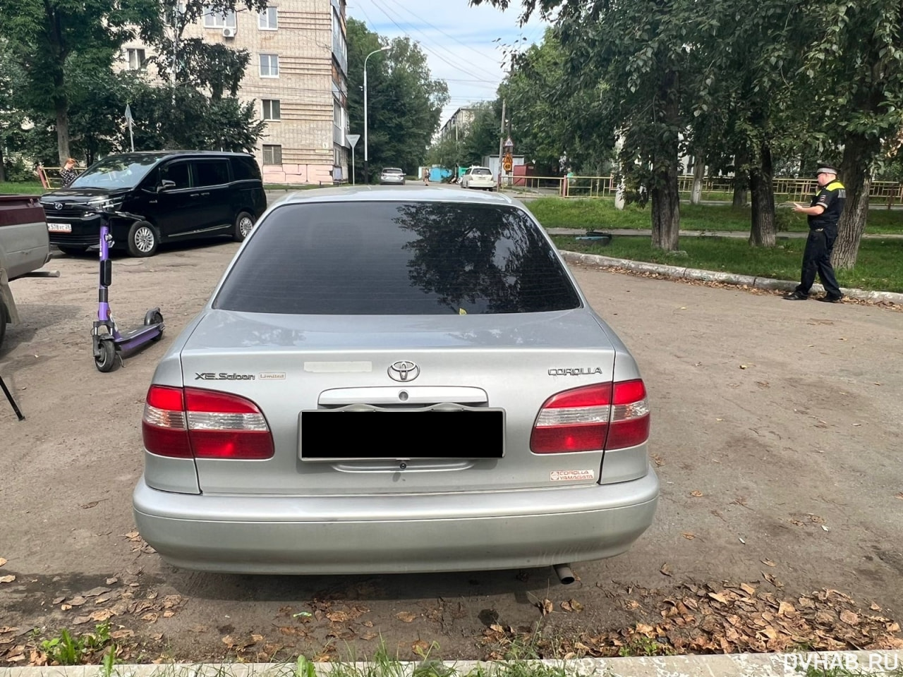 Электросамокатчик врезался в Toyota Corolla на Кубяка (ФОТО) — Новости  Хабаровска