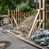 ТОС начал с реконструкции лестниц во дворе. Эту работу закончат уже в нынешнем году — newsvl.ru