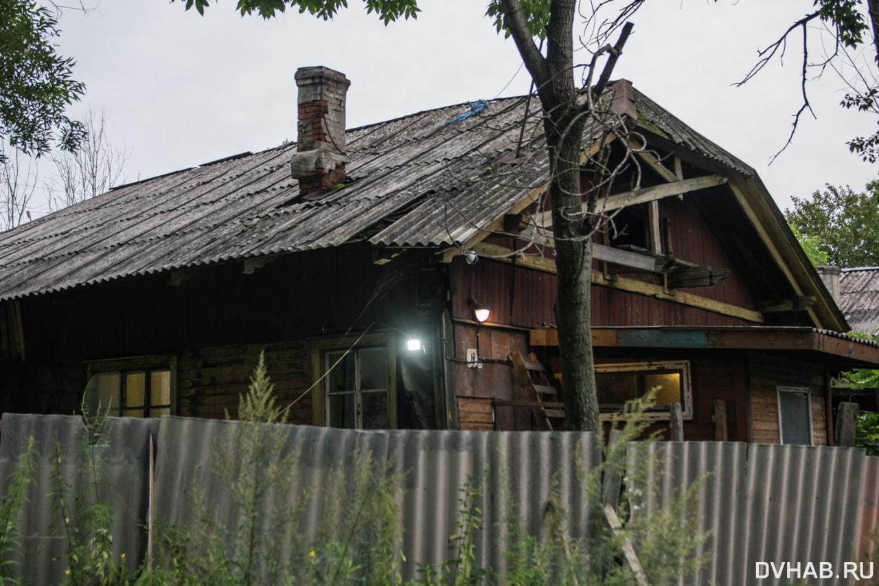 Под завалами столетних домов на Ухтомского боятся оказаться хабаровчане  (ФОТО) — Новости Хабаровска