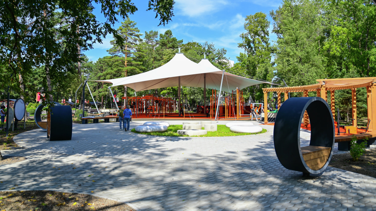 Красивый, яркий и вонючий - семейный парк на набережной оценили горожане  (ФОТО) — Новости Хабаровска