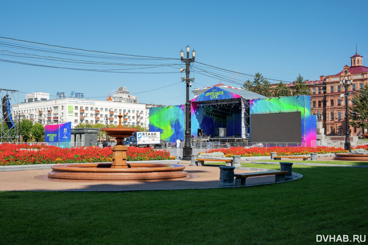 К проведению фестиваля «Арсеньев.Live» почти готова площадь Ленина (ФОТО) —  Новости Хабаровска