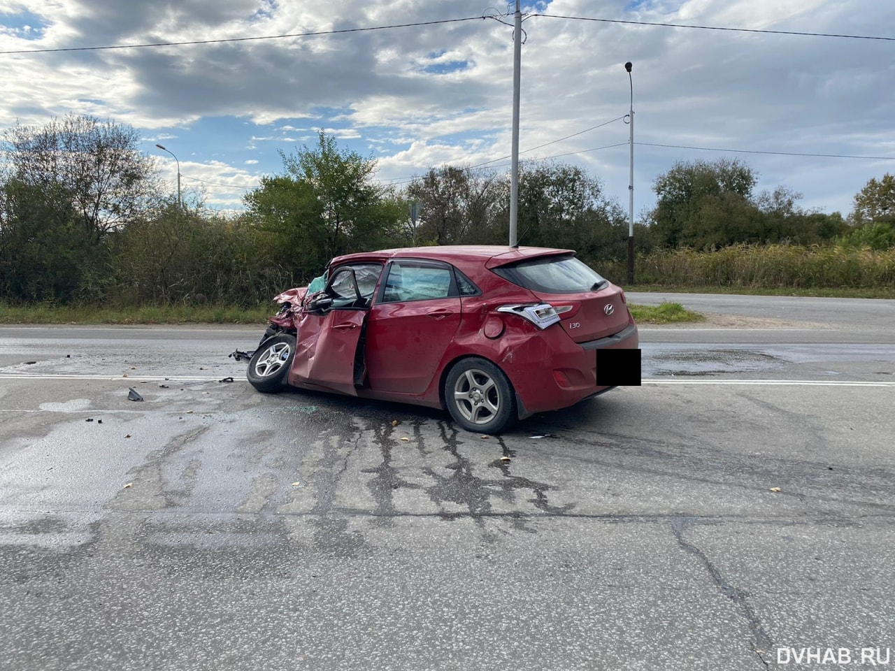 Не уступила и столкнулась с грузовиком автоледи на Hyundai i30 (ФОТО) —  Новости Хабаровска