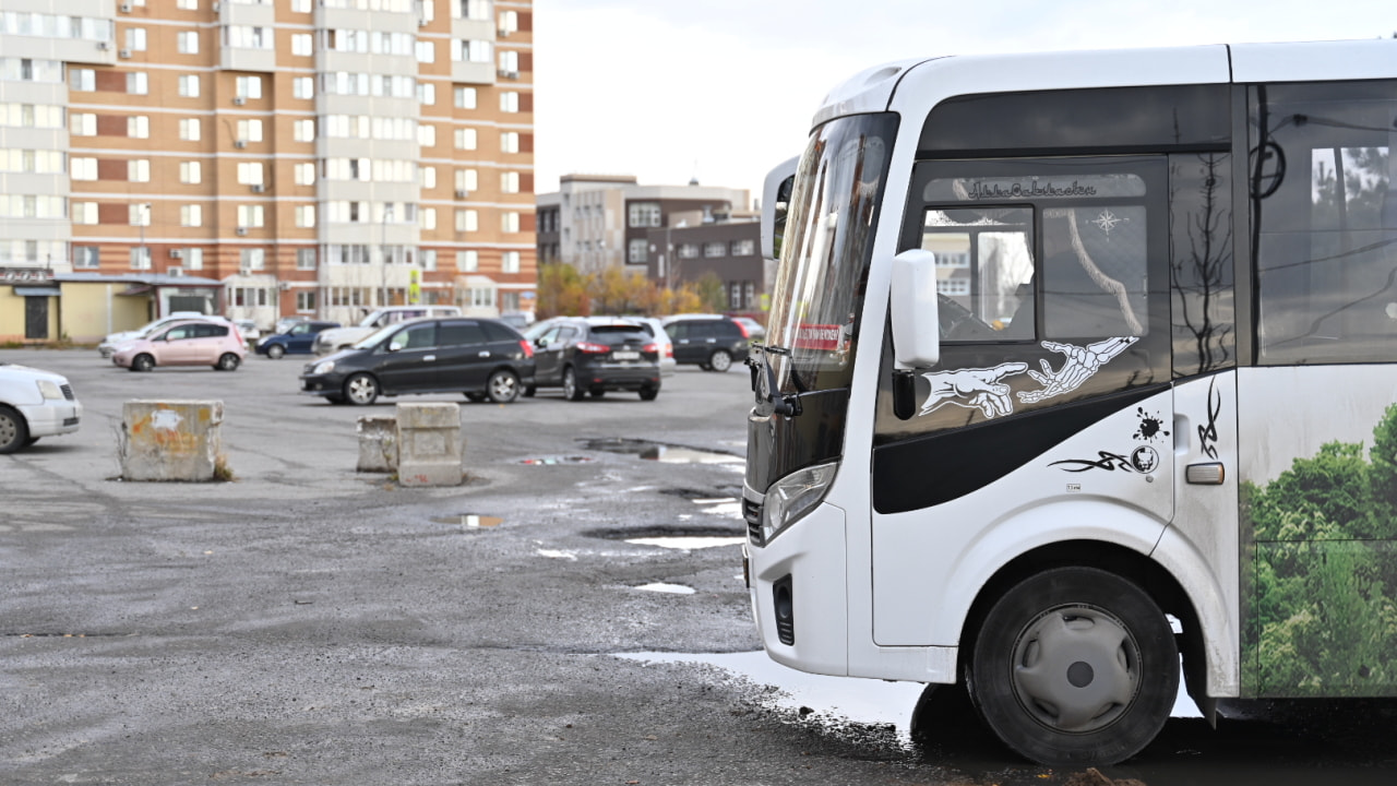 Бой за парковку: на Ореховой сопке пассажиры вступились за автобусников  (ФОТО) — Новости Хабаровска