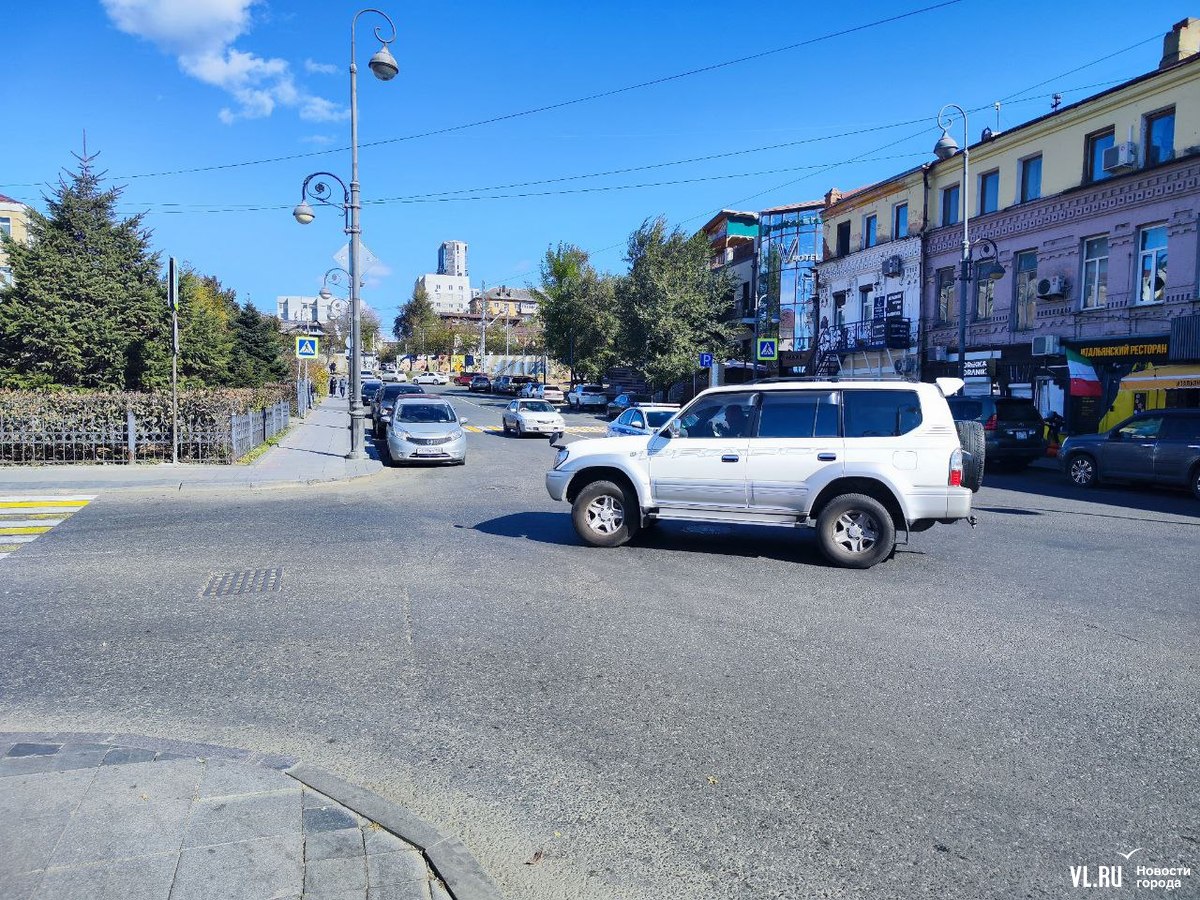 Старые знаки о главной: на перекрёстке Пограничной и Батарейной вернули  приоритет для тупика возле ГИБДД – Новости Владивостока на VL.ru