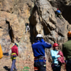 На скале установлено шесть трасс: три от альпинистов и три от спелеологов  — newsvl.ru