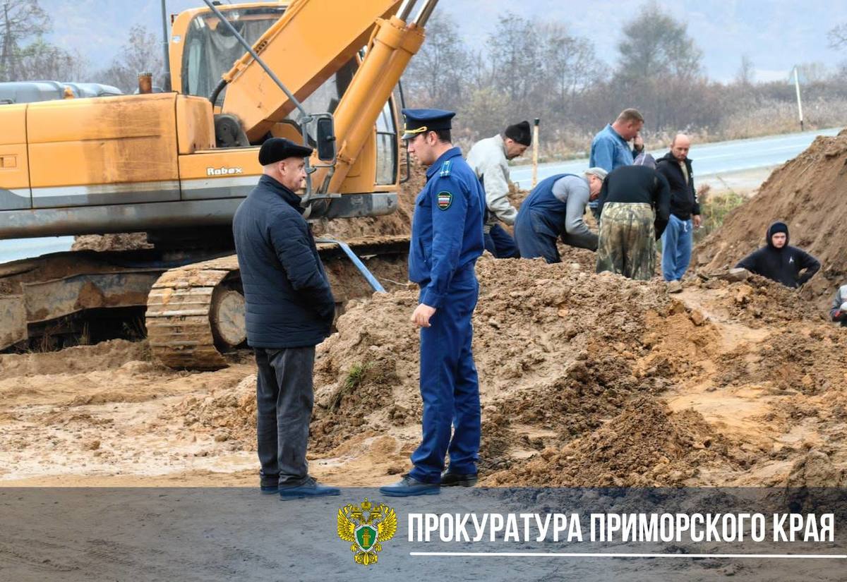 В Фокино снова порвали водопровод ковшом экскаватора – около 16 тысяч  граждан остались без воды и тепла – Новости Владивостока на VL.ru