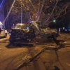 От удара оба автомобиля отлетели в дерево. Фото: «Полиция Приморья» — newsvl.ru