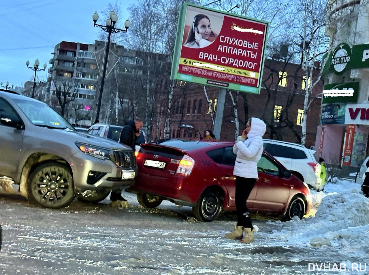 Километровые пробки: большегруз заблокировал движение на проспекте (ФОТО;  ОБНОВЛЕНИЕ) — Новости Хабаровска