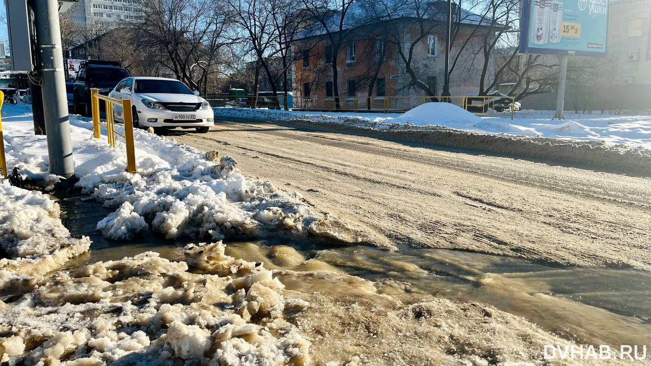 И снова провал: водой заливает Гамарника из-за коммунальной аварии (ФОТО;  ВИДЕО; ОБНОВЛЕНИЕ) — Новости Хабаровска