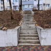 Камни лежали по бокам лестницы, но кто-то их уже растащил — newsvl.ru