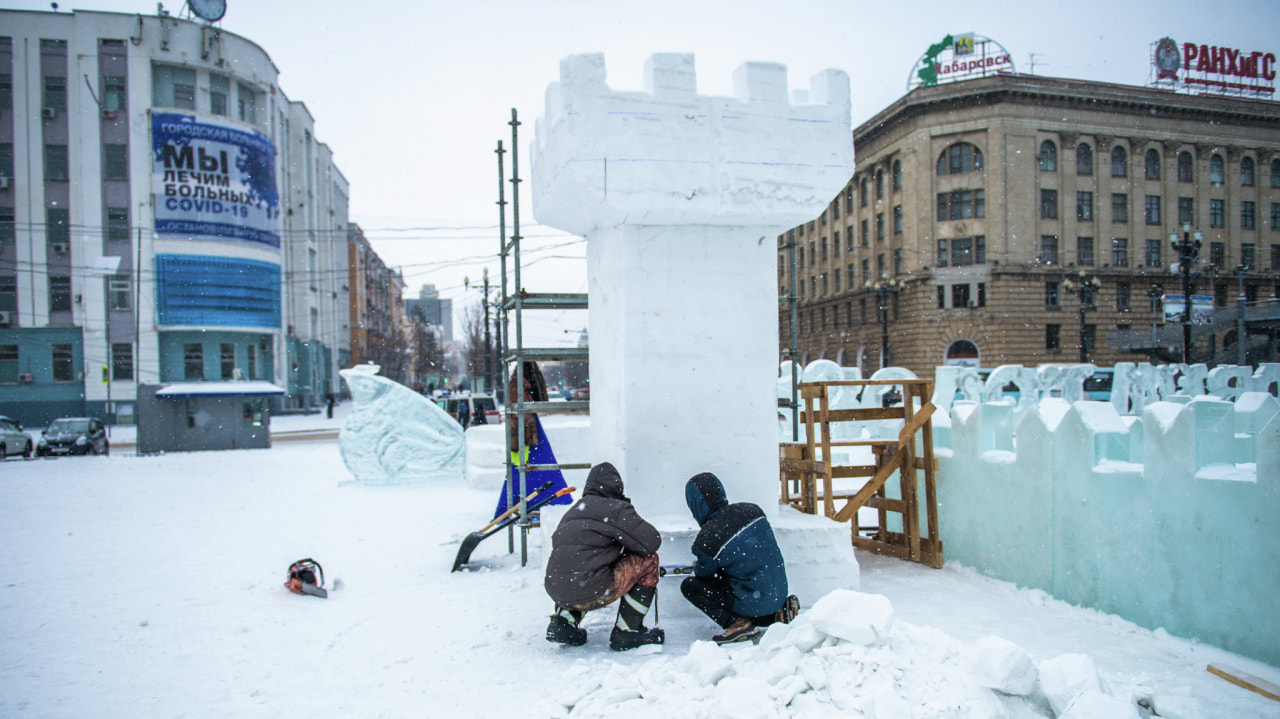 Самолетом и китом украсят площадь Ленина к Новому году (ФОТО) — Новости  Хабаровска