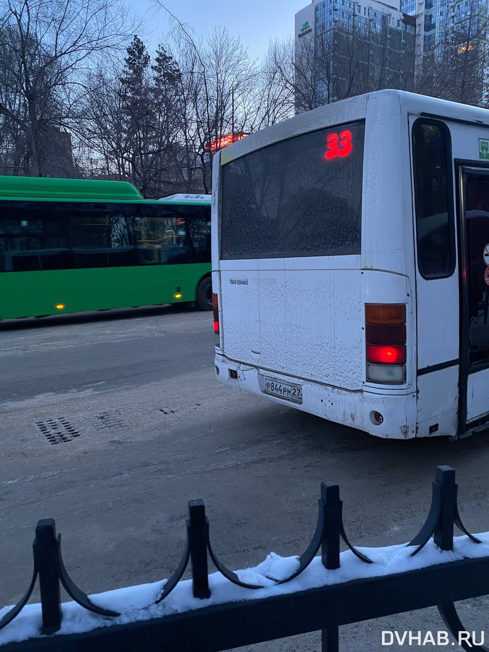 С нехваткой автобусов и хамством водителей столкнулись хабаровчане после  праздников — Новости Хабаровска