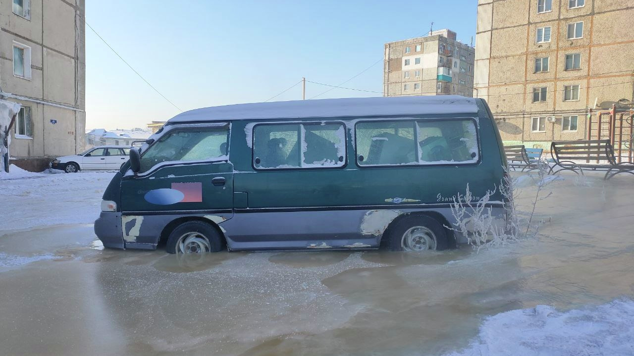 Инеем и льдом покрылся микрорайон Таёжный в Комсомольске (ФОТО; ВИДЕО) —  Новости Хабаровска