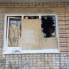 Окно горевшей квартиры заколочено — newsvl.ru