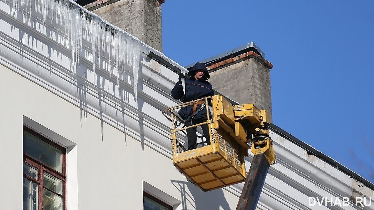 Новости к завтраку: уборка наледи с балконов приведет к росту тарифов ...