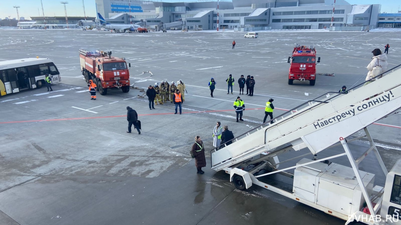 Самолет Хабаровск - Москва развернули на полосе и возвратили в аэропорт  (ФОТО; ВИДЕО; ОБНОВЛЕНИЕ) — Новости Хабаровска