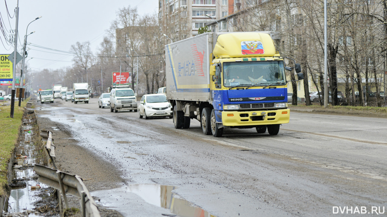 Движение большегрузов ограничат в Хабаровске весной и летом — Новости  Хабаровска